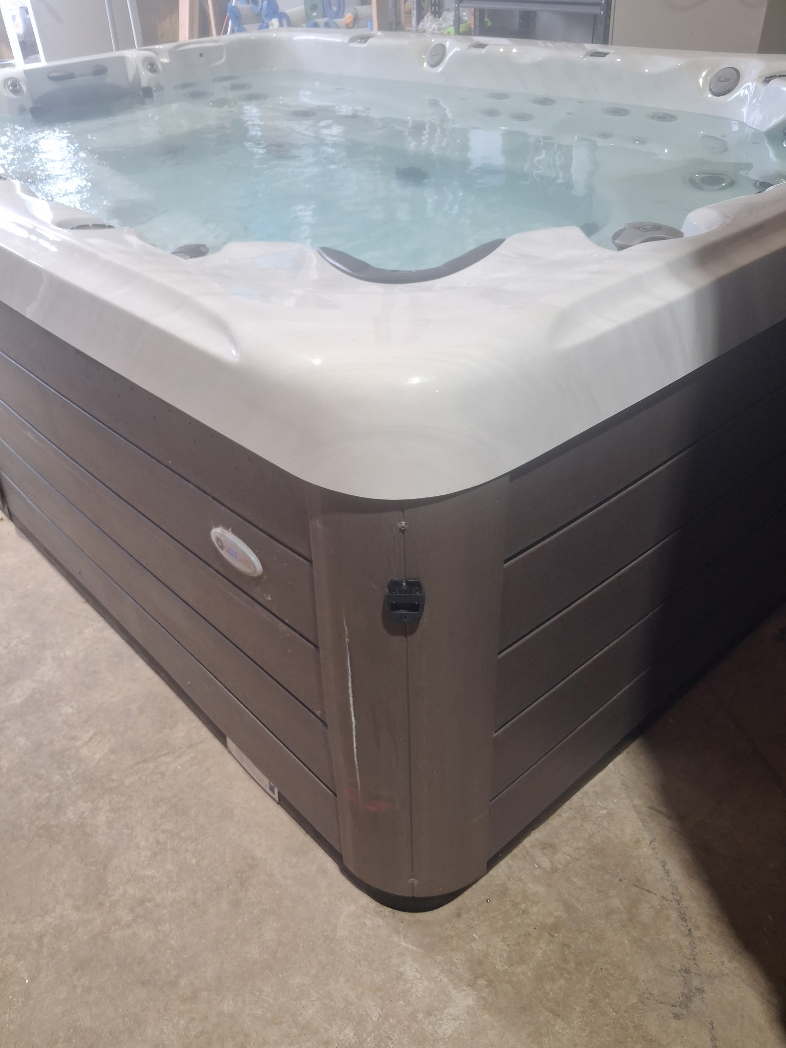 American Whirlpool Model 982 Hot Tub - Image 3