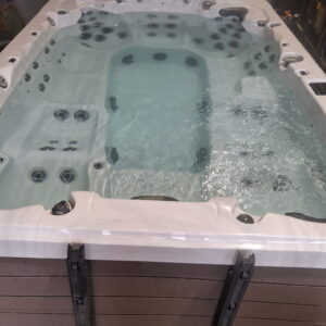 American Whirlpool Model 982 Hot Tub