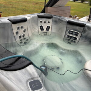 Bullfrog A8 Hot Tub