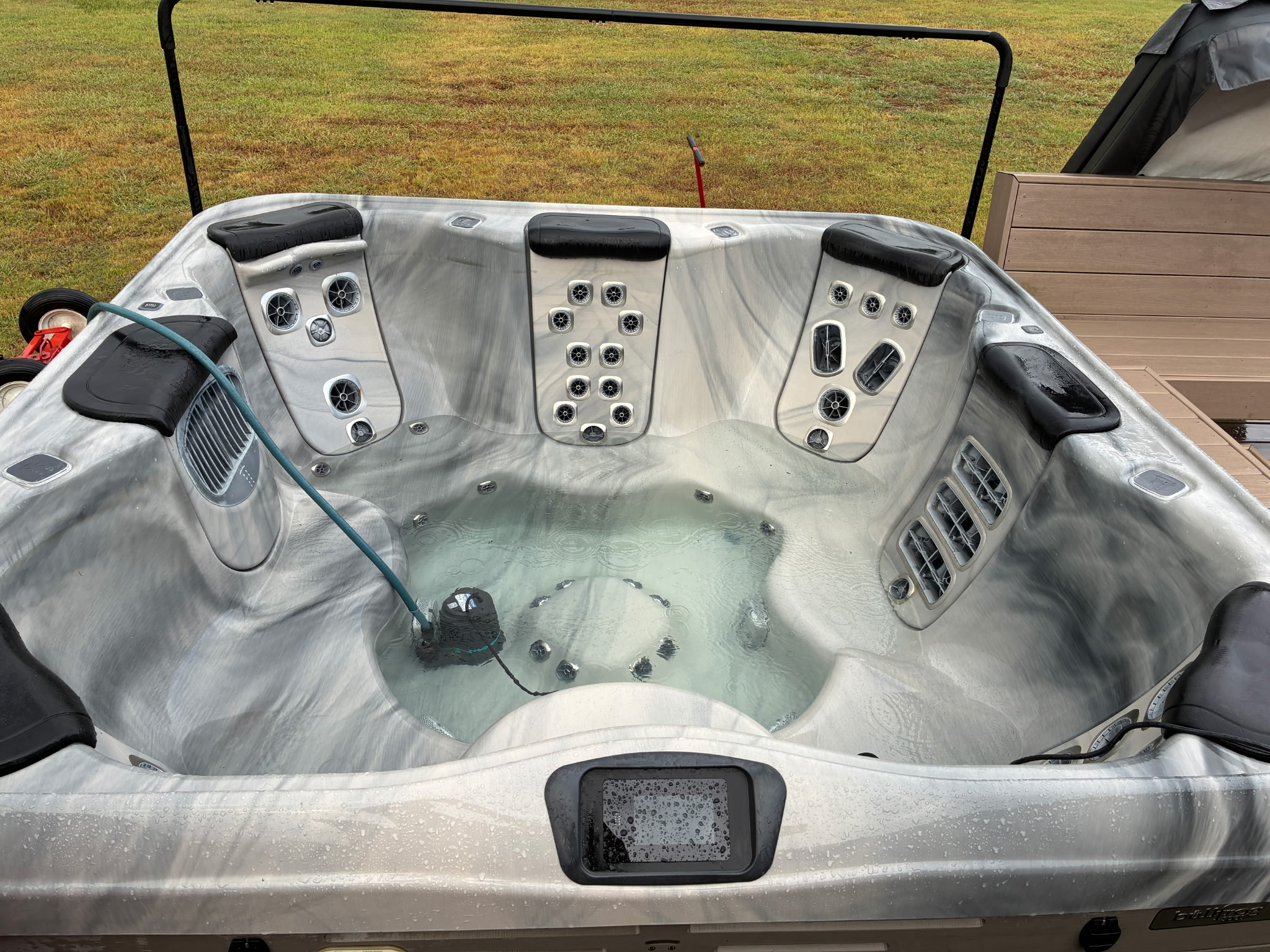 Bullfrog A8 Hot Tub - Image 2